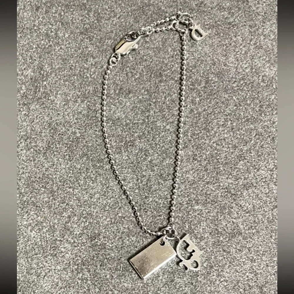 CHRISTIAN DIOR Bracelet Oblique Domino Logo Double Charm Silver Pink + Pouch Bag - Picture 5 of 8